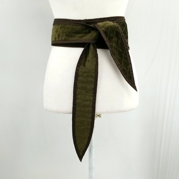 Chico\'s Reversible Green Paisley & Quilted‎ Wrap Belt main image 6